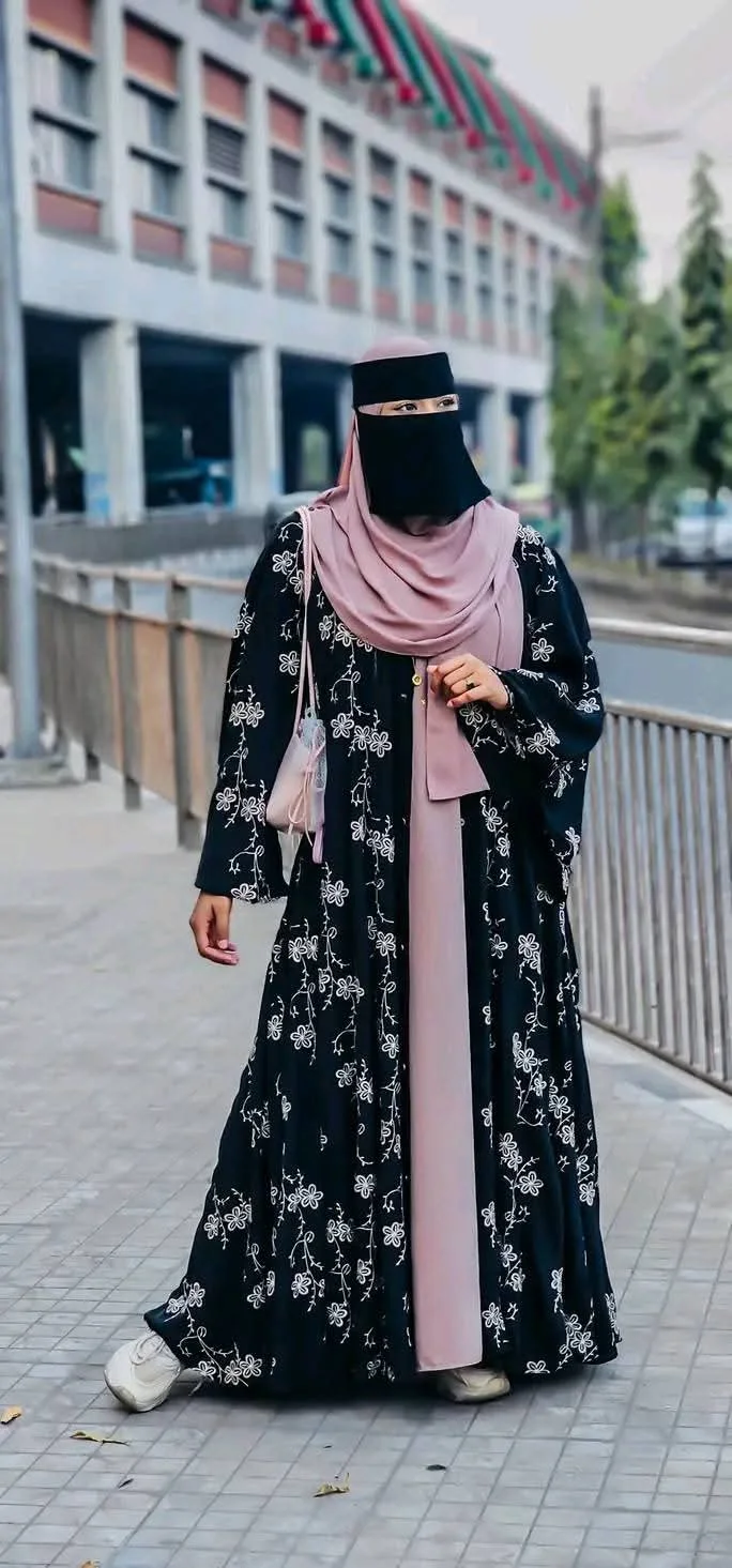 Premium Embroitare Abaya