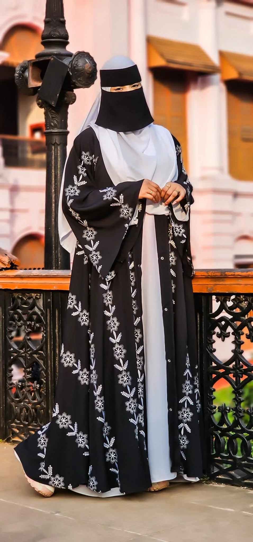 Premium Embroitare Abaya